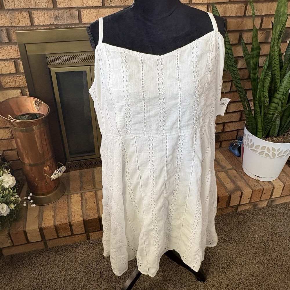 Old Navy White Summer Dress Size 2XL